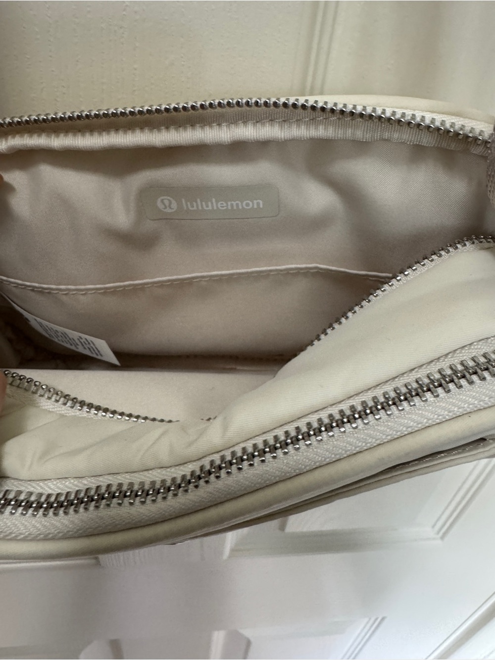 Lululemon Crossbody Camera Bag White Opal Adjustable Strap - Picture 11 of 12